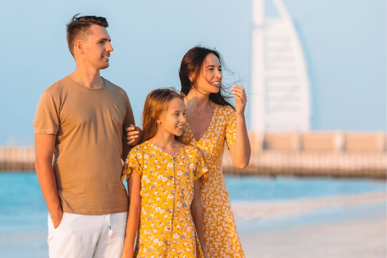 Expat family in Dubai exploring flexible online schooling options with Minerva Virtual Academy