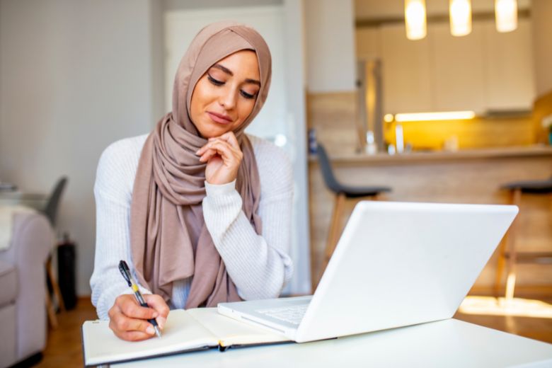 Education Drives Consumer Spending as Saudi Schools Reopen